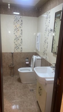 azadliq metrosu terefde 2 otaqli menzil almaq, -5