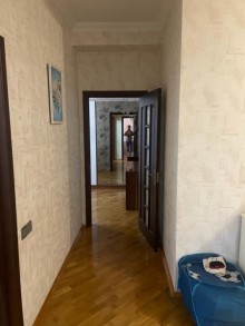 azadliq metrosu terefde 2 otaqli menzil almaq, -18
