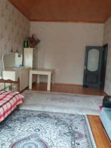 Zabratda heyet evi satilir 4 sot, -4