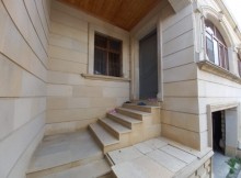 Xirdalanda Xezine sadliq evi yaninda emlak, -11