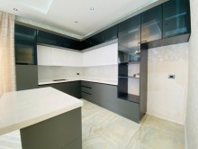 Ev / villa almaq, Bakı, Şüvəlan q  4 otaqli, -17