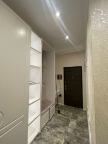 Bakı Ağ şəhərdə 2 otaqlı mənzil almaq dəniz mənzərəli, -18