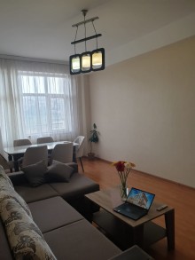 Binəqədi rayonu Mİr Cəlal küçəsində 9-cu mikrorayonda menzil, -1