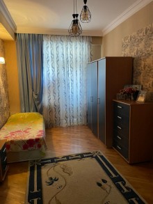 7-ci mikrorayon yeni tikili binada 3 otaqli ev almaq, -3
