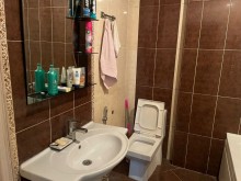 7-ci mikrorayon yeni tikili binada 3 otaqli ev almaq, -7