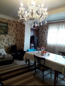 qarayevde kohne binada 2 otaqli ev 90.000 azn, -2