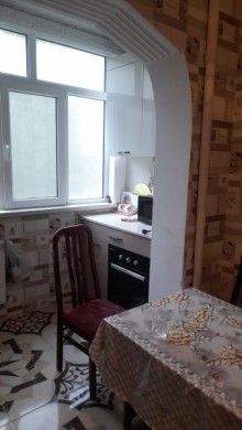 3 otaqlı ev almaq 9 mkr ərazisində kohne binada, -7