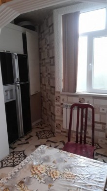 3 otaqlı ev almaq 9 mkr ərazisində kohne binada, -8