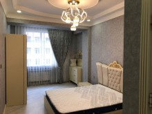 bakida 3 otaqli kiraye ev, -1