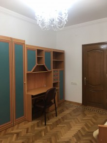 Bakı Badamdar qəsəbəsində kirayə ev 2200 azn, -13