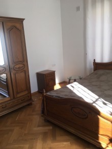 Bakı Badamdar qəsəbəsində kirayə ev 2200 azn, -14