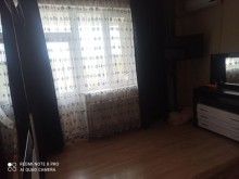 Məmmədli qəsəbəsi Yeni tikili binada 3 otaqli mebelli, -4