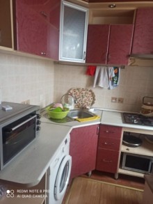 Məmmədli qəsəbəsi Yeni tikili binada 3 otaqli mebelli, -7
