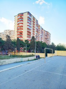 həzi aslanov metro stansiyasında yeni binada evler, -20