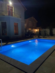 Şüvəlan Mayak bağlarında əla təmirli villa satilir, -8