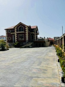 Bilgəh qəsəbəsində bağlarda 3 mərtəbəli ev satılır, -6