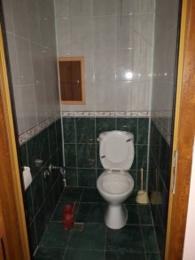 Bakida Həzi Aslanov qesebesinde 3 otaqli menzil satilir, -10