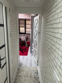 Bakı şəhərində  Azadlıq metrosuna piyada 5 dəqiqəlik məsafədə ev almaq, -15