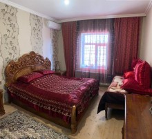 Məhəmmədli qəsəbəsində məktəbə yola yaxın ev satılır, -3