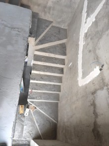 Zirə qəsəbəsində ev almaq 105.000 azn, -10