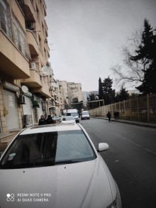 yeni tikili binanın 1-ci mərtəbəsində obyekt satilir, -3