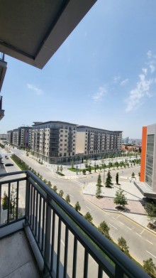 Bakı şəhəri, Ağ şəhərdə satılan mənzillər, -4
