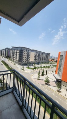Bakı şəhəri, Ağ şəhərdə satılan mənzillər, -8
