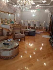 Badamdar 3-cü massivdə 3 sotda 3 mərtəbəli villa satılır, -4