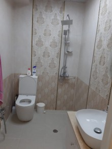 Badamdar 3-cü massivdə 3 sotda 3 mərtəbəli villa satılır, -16
