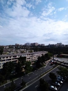 Bakı Razin qəsəbəsində 3 otaqlı köhnə təmirli mənzil almaq, -8