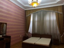 Rəsulzadə qəsəbəsində 3 mərtəbəli villa satılır., -20