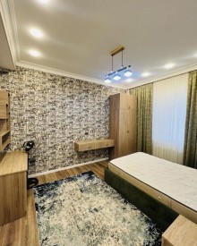 Şüvəlan Qəsəbəsi Mayak Bağ Massivində 2 mertebe ev, -9
