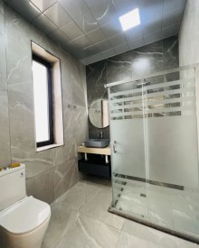 Şüvəlan Qəsəbəsi Mayak Bağ Massivində 2 mertebe ev, -10
