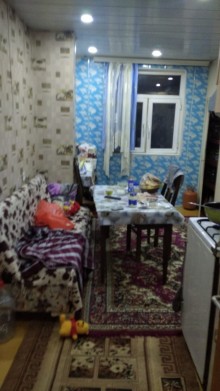 Xırdalan şəhərində Sultan şadlıq sarayının yanında 2 otaqli Köhnə Tikili, -5
