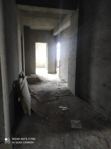 Dərnəgül metro st düz yani. Yeni tikili 17 mərtəbəli binanda 3 otaqli menzil almaq, -4