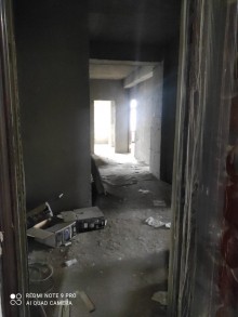 Dərnəgül metro st düz yani. Yeni tikili 17 mərtəbəli binanda 3 otaqli menzil almaq, -11