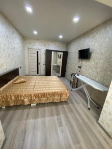 Bakı şəhəri 8-ci mikrorayonda leninqrad layihəli binada 2 otaqlı mənzil almaq, -1