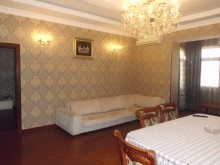 Qara qarayev Ayla restoranı yaxinliginda Sahəsi  300 kv/m olan ev/villa satılır, -7