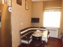 Qara qarayev Ayla restoranı yaxinliginda Sahəsi  300 kv/m olan ev/villa satılır, -8