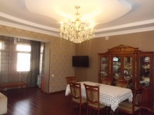 Qara qarayev Ayla restoranı yaxinliginda Sahəsi  300 kv/m olan ev/villa satılır, -10