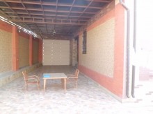 Qara qarayev Ayla restoranı yaxinliginda Sahəsi  300 kv/m olan ev/villa satılır, -16