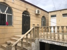 Bakı şəhəri Masazır qəsəbəsində 2 mərtəbəli, 240 kv sahəyə malik Həyət evi, -1