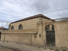 Bakı şəhəri Masazır qəsəbəsində 2 mərtəbəli, 240 kv sahəyə malik Həyət evi, -2