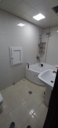 Yeni yasamal-da albali ushaq baxcasinin yaxiniqinda Yeni Tikili 2 otaqlı, -3