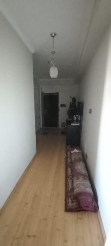 Yeni yasamal-da albali ushaq baxcasinin yaxiniqinda Yeni Tikili 2 otaqlı, -4