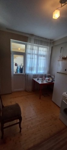 Yeni yasamal-da albali ushaq baxcasinin yaxiniqinda Yeni Tikili 2 otaqlı, -6