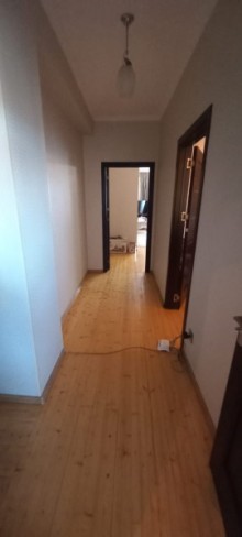 Yeni yasamal-da albali ushaq baxcasinin yaxiniqinda Yeni Tikili 2 otaqlı, -10