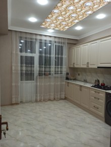 Bakı şəhəri Əhmədli metrosu yaxınlığında yeni tikili binada 3 otaqlı mənzil almaq, -11