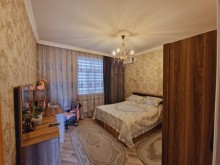 Azərbaycan Xırdalanda AAAF Park tərəfdə köhnə tikili 2 mərtəbə ev satılır, -7