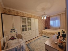 Azərbaycan Xırdalanda AAAF Park tərəfdə köhnə tikili 2 mərtəbə ev satılır, -9